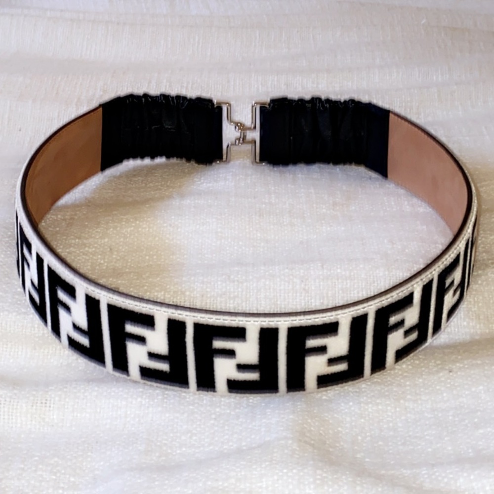 Fendi women’s Velvet FF Motif Waist Belt - sz75/30